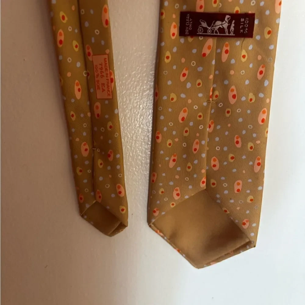 Hermes dress suit bow tie floral accessory necktie ascot bolo neckwear silk